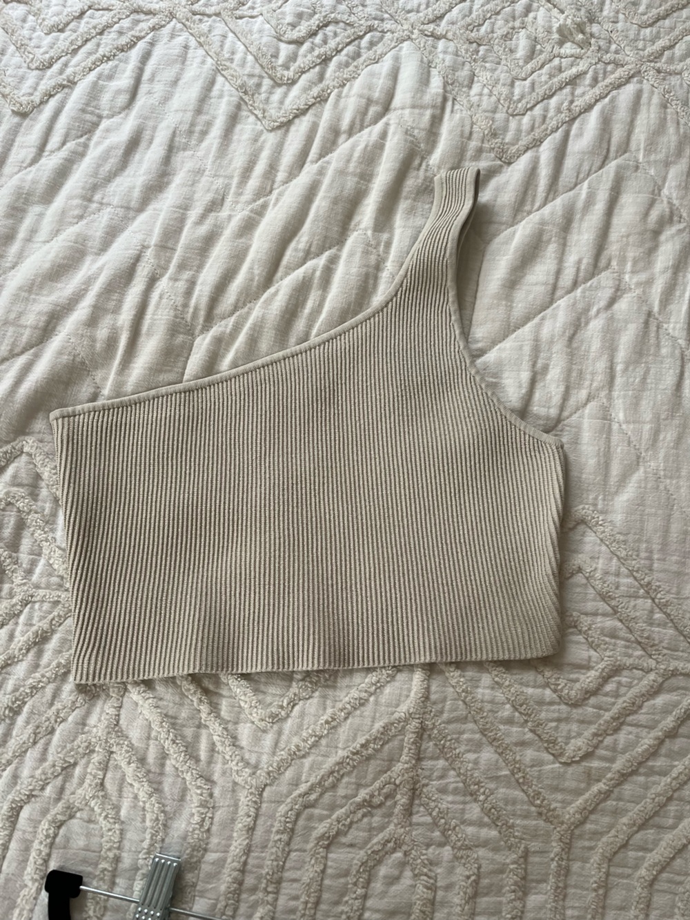 Babaton One-Shoulder Ribbed Crop Top in Beige